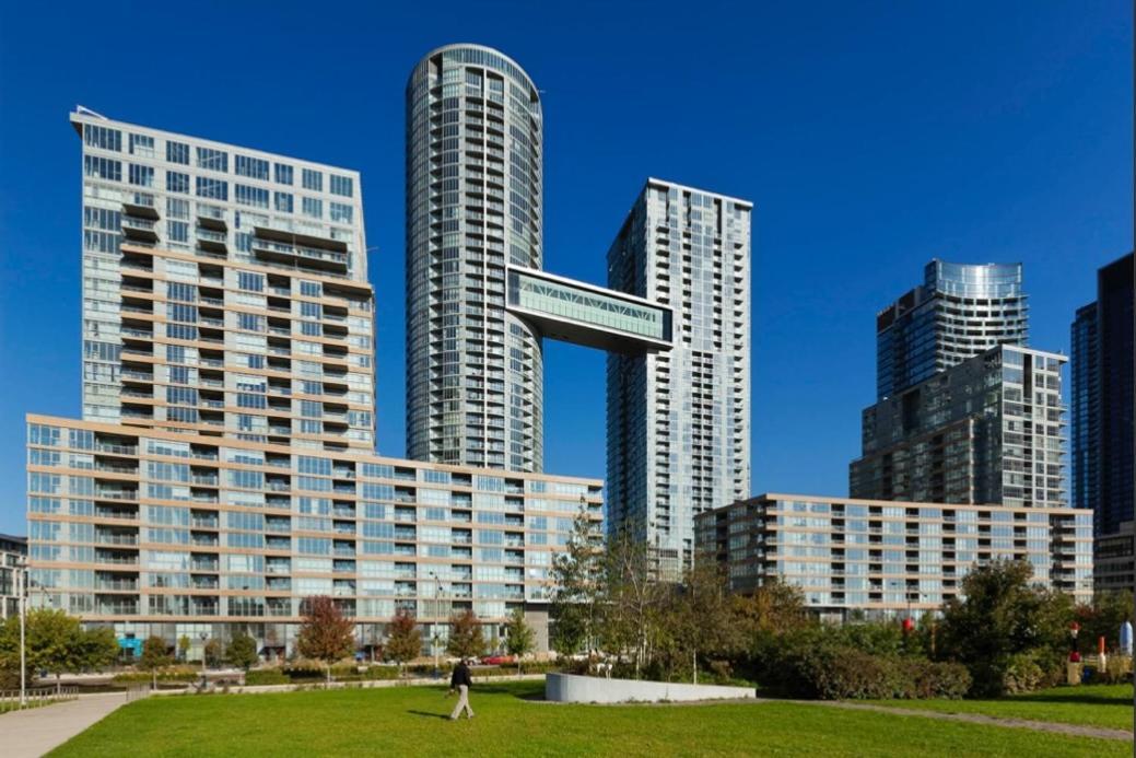 Stunning Condo Wit Amazing View 5Mins From Cntower Торонто Экстерьер фото